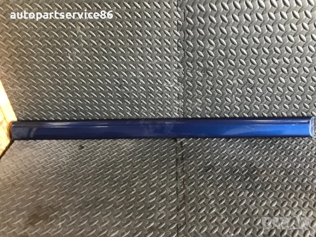 Външна лайсна за предна дясна врата син цвят за KIA Magentis (2002)