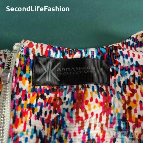 Вталена цветна рокля на Ким Кардашиян размер L, снимка 7 - Рокли - 53223514