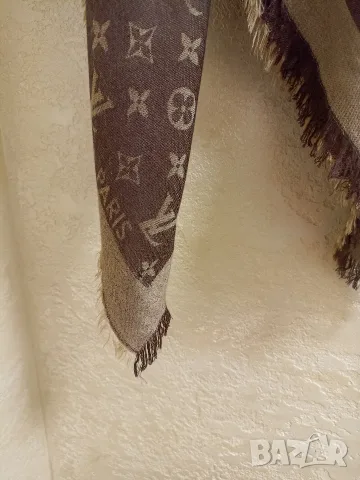 Дамски шал Louis Vuitton, снимка 9 - Шалове - 56045813