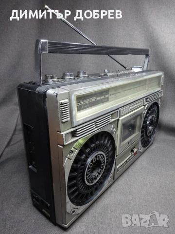 СТАР РЕТРО РАДИО КАСЕТОФОН SHARP GF-6060X JAPAN BOOMBOX, снимка 4 - Радиокасетофони, транзистори - 54015848