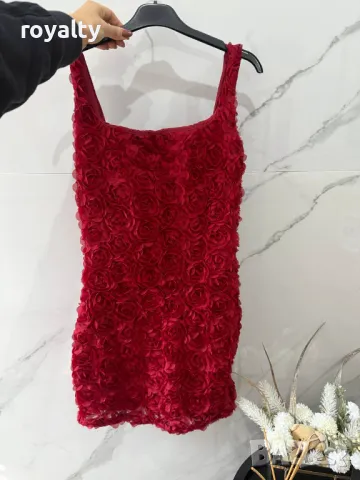 Червена дамска рокля , снимка 3 - Рокли - 49492489