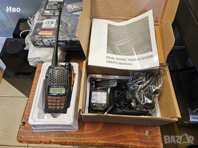 НОВА! Преносима радиостанция Baofeng UV-6R Работна честота: 65MHz – 108MHz (FM радио), VHF 136 – 174, снимка 2 - Друга електроника - 51995792