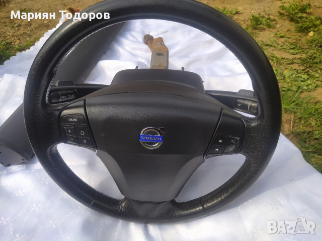 Мултифункционален волан Volvo V50 S40, снимка 1 - Части - 44604978