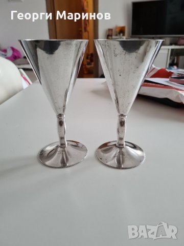 Посребрени чаши за вино