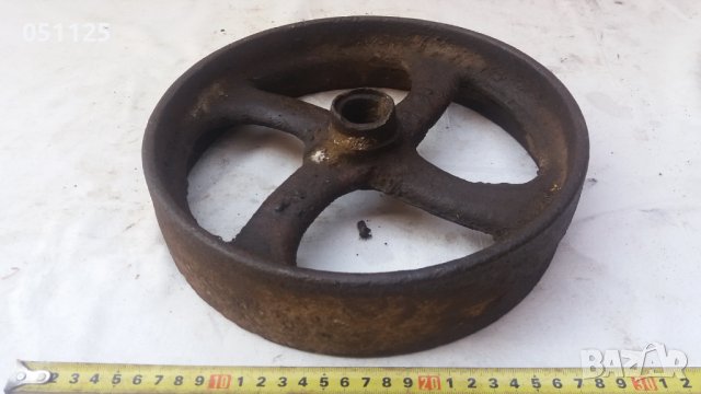 австрийско старо масивно чигунено колело от машина , снимка 5 - Антикварни и старинни предмети - 38430024