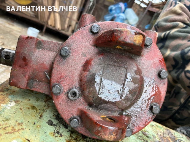 Части за ямкокопател, снимка 2 - Селскостопанска техника - 53083111