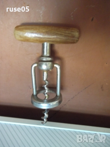 Тирбушон стар от соца с дървена дръжка, снимка 3 - Други - 51955035