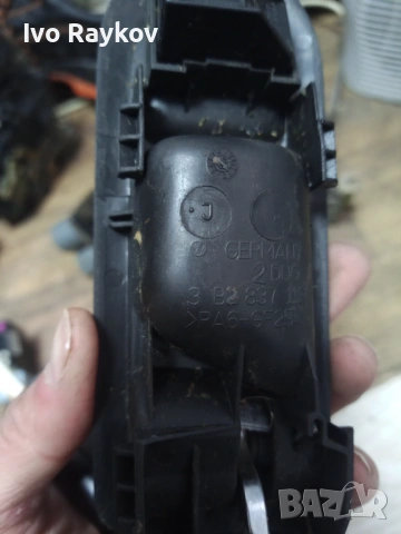ПРЕДНА ЛЯВА ВЪТРЕШНА ДРЪЖКА , VW PASSAT , 3B2837113 , снимка 4 - Части - 54158335