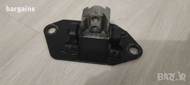 Тампон за двигател Volvo s60/v70/xc70/xc90/d5 , снимка 8 - Части - 53939328