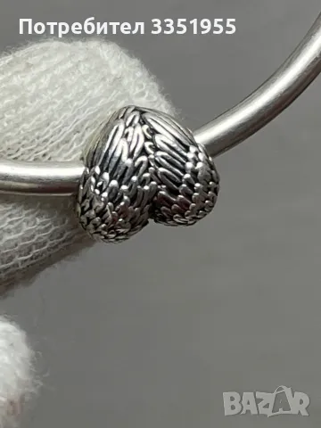 Оригинална гривна Pandora с 3 талисмана, снимка 7 - Гривни - 49523707