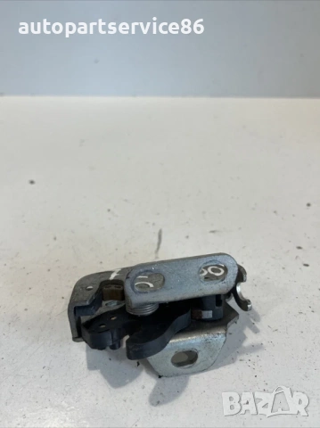 Заключващ механизъм за задна лява врата за Mercedes Vito W639 (2003-2009) A6397400535, снимка 2 - Части - 54206266