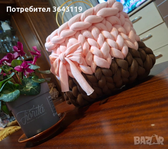 Дамска чанта "MARSHMALLOW ", снимка 3 - Чанти - 53885763