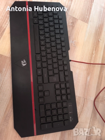 Компютърен сет с монитор, камера и светеща клавиатура, снимка 12 - Работни компютри - 52381706