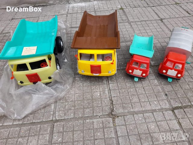 Стари играчки от Соца , снимка 3 - Коли, камиони, мотори, писти - 38412675