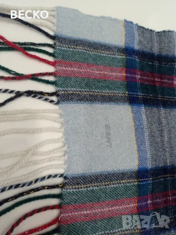 Вълнен шал GANT, снимка 4 - Шалове - 48354888