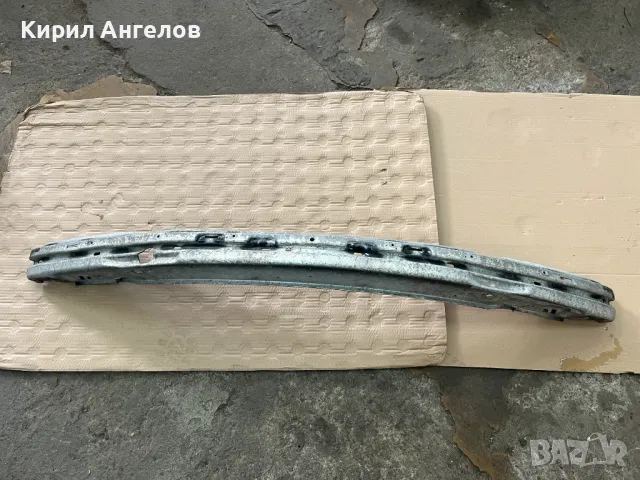 Гредата на предната броня за BMW E46