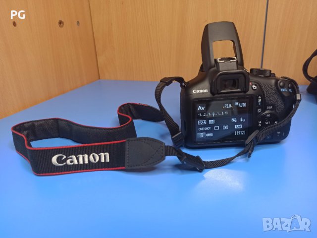 Комплект фотоапарат Canon EOS 1300D, Canon 18-55mm, снимка 4 - Фотоапарати - 37789613
