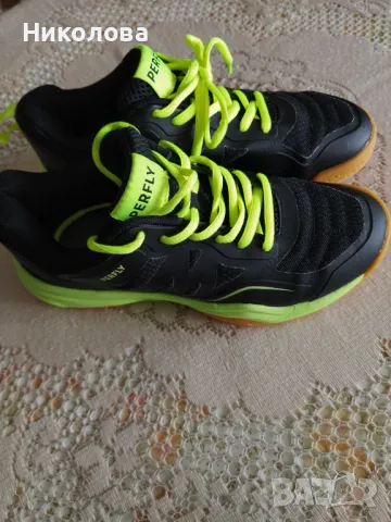 Детски обувки за спорт в зала /бадминтон/., снимка 5 - Детски маратонки - 48692646