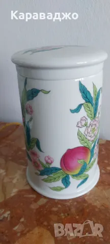 Порцеланова Лампа, снимка 3 - Настолни лампи - 49471743