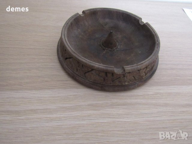  Абаносов пепелник от 90-те години на ХХ век