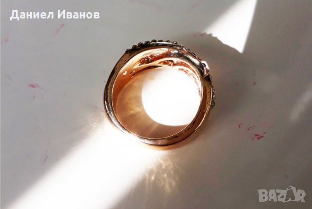 Златен Пръстен жълто злато 8 ми размер със Сваровски, снимка 2 - Пръстени - 31915169