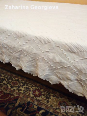 Кувертюра ръчно плетена , снимка 3 - Покривки за легло - 30467200