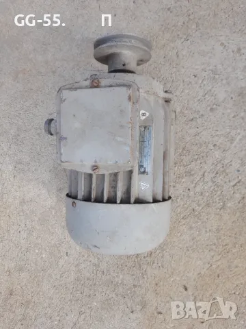 Електромотор трифазен, снимка 4 - Други машини и части - 48426973