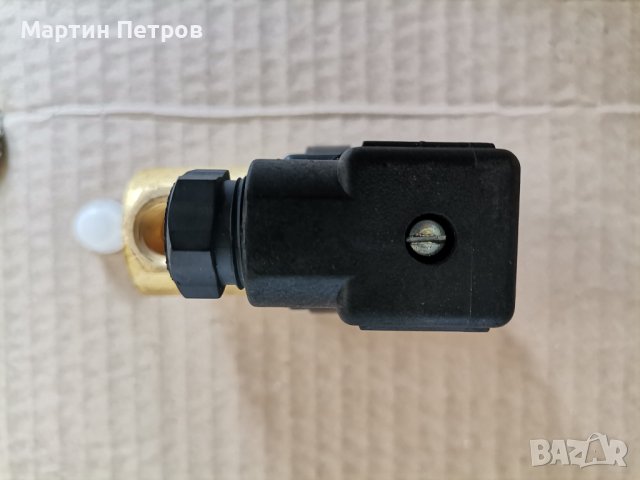 Електромагнитни вентили , снимка 3 - Резервни части за машини - 38821865