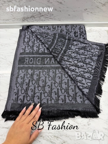 Christian Dior шал кашмир и коприна, снимка 5 - Шалове - 52702642