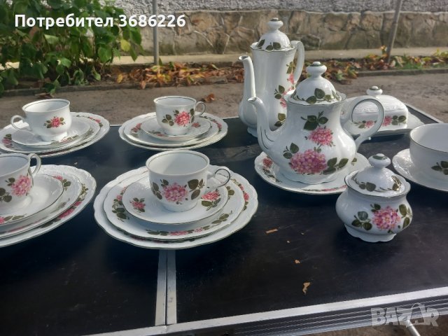 порцеланов комплект за кафе и чаи, снимка 7 - Сервизи - 42758503