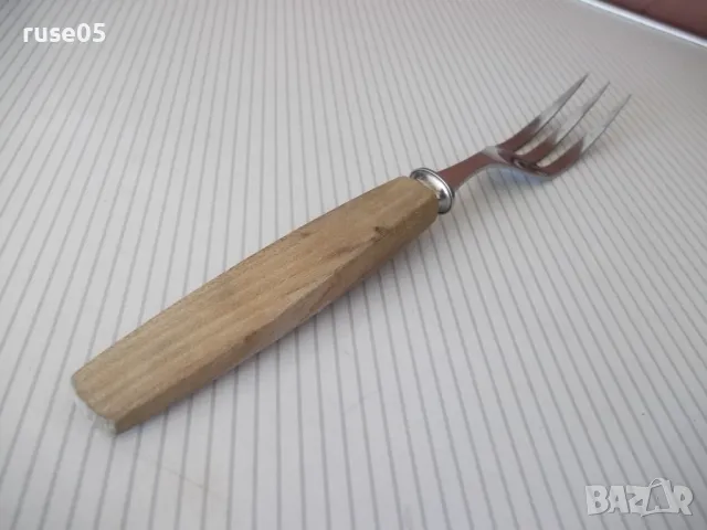 Вилица "ROSTFRI SWEDEN" с дървена дръжка, снимка 6 - Прибори за хранене, готвене и сервиране - 50367095
