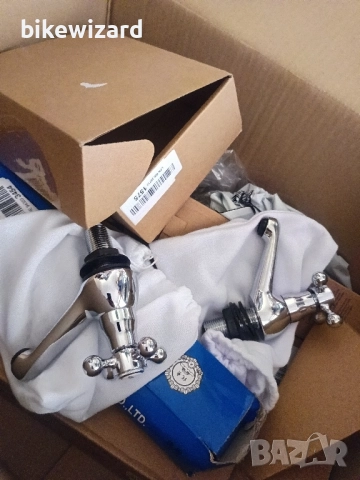 ASSFERRY Комплект от 2 традиционни викториански смесителя за мивка за баня полиран хром НОВО, снимка 8 - Смесители - 51508480