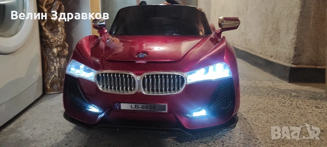 Детска акумулаторна кола.