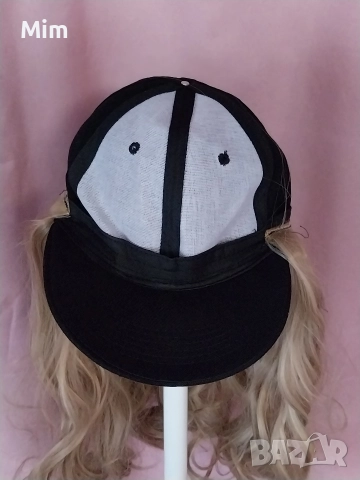 60 см Перука леко къдрева, руса с черна шапка в , снимка 7 - Аксесоари за коса - 52821303