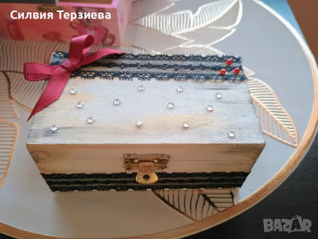 Подарък за абитуриентски бал - Ръчно изработена дървена кутия за подарък , снимка 4 - Декорация за дома - 49710929