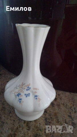 Порцеланова вазичка, България, снимка 4 - Антикварни и старинни предмети - 44586202