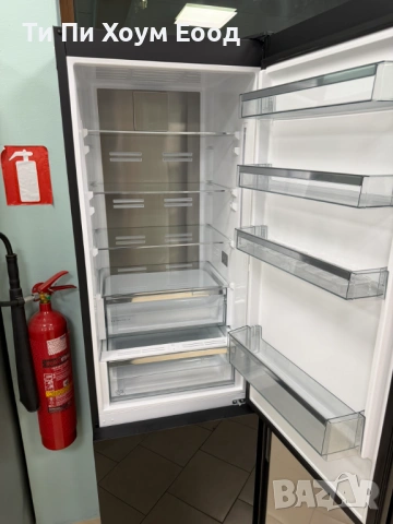 Хладилник с фризер AEG RCB736E4MK, снимка 2 - Хладилници - 53920118