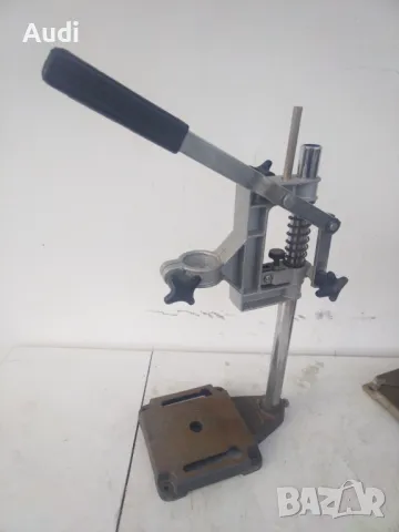 Продавам 3 броя стоки за бормашини. Цени от дясно на ляво.  1. Стойка WOLFCRAFT 99лв. 2. Стойка BULL, снимка 10 - Бормашини - 49910264