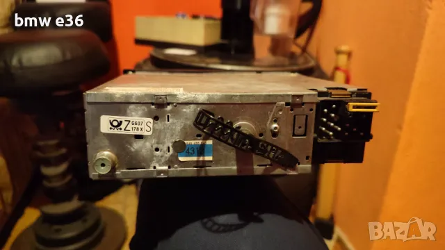 касетофон BMW , снимка 2 - Радиокасетофони, транзистори - 47916854