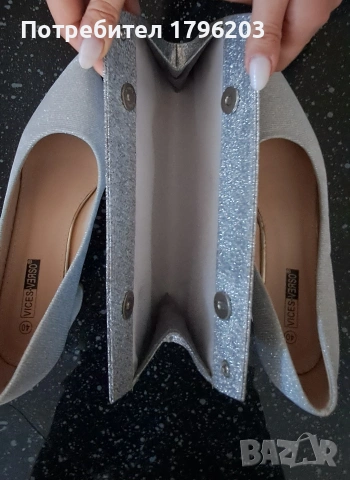 Сребрист комплект обувки и клъч за специални поводи, снимка 3 - Дамски обувки на ток - 54095490
