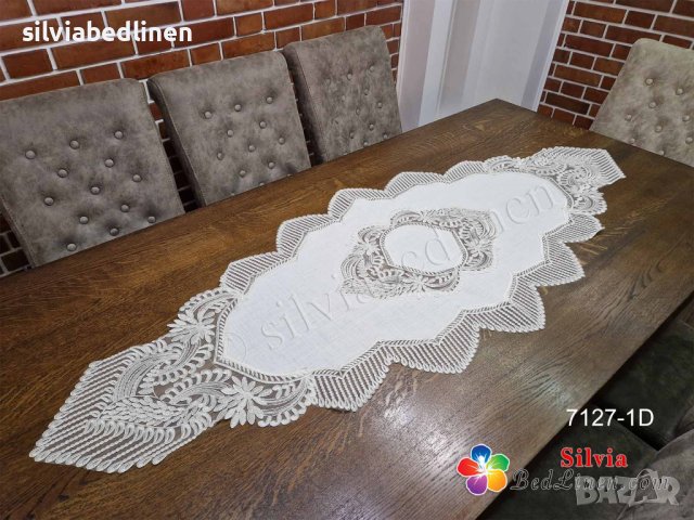 Декоративни ленени карета,тишлайфери с бродерия,декорация,украса маса, снимка 8 - Покривки за маси - 42863386