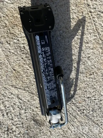 W211 Е КЛАСА ОРИГИНАЛЕН КРИК, снимка 2 - Части - 48244067