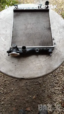 Радиатор за охлаждане на двигателя BEHR Подходящ за HYUNDAI Getz 25310-1C200 8MK376754-494