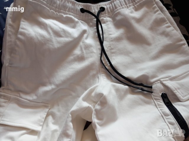 Нов карго джогър панталон Bershka, снимка 6 - Панталони - 42046660