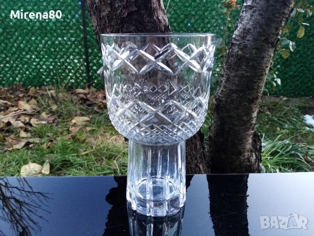 Българска кристална ваза