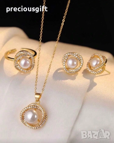 Комплект бижута от 3 части - колие, обеци и пръстен