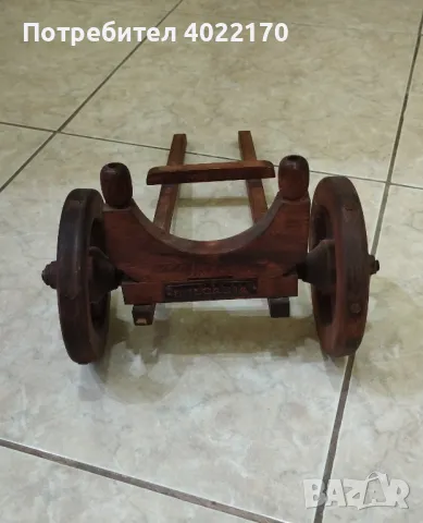 Махагонова поставка за бутилка с вино, снимка 4 - Други ценни предмети - 49725183