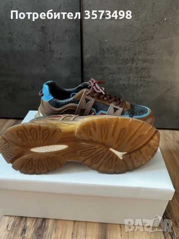 Обувки/ Guess  sneakers, снимка 2 - Ежедневни обувки - 56165787