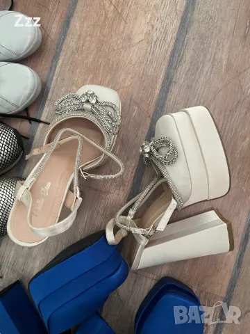 Елегантни дамски сандали 
