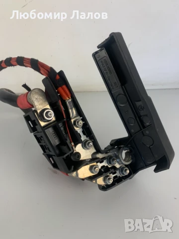 Плюсова клема акумулатор А4 S4 B8 8K Q5 8R A5 8T K98J4590